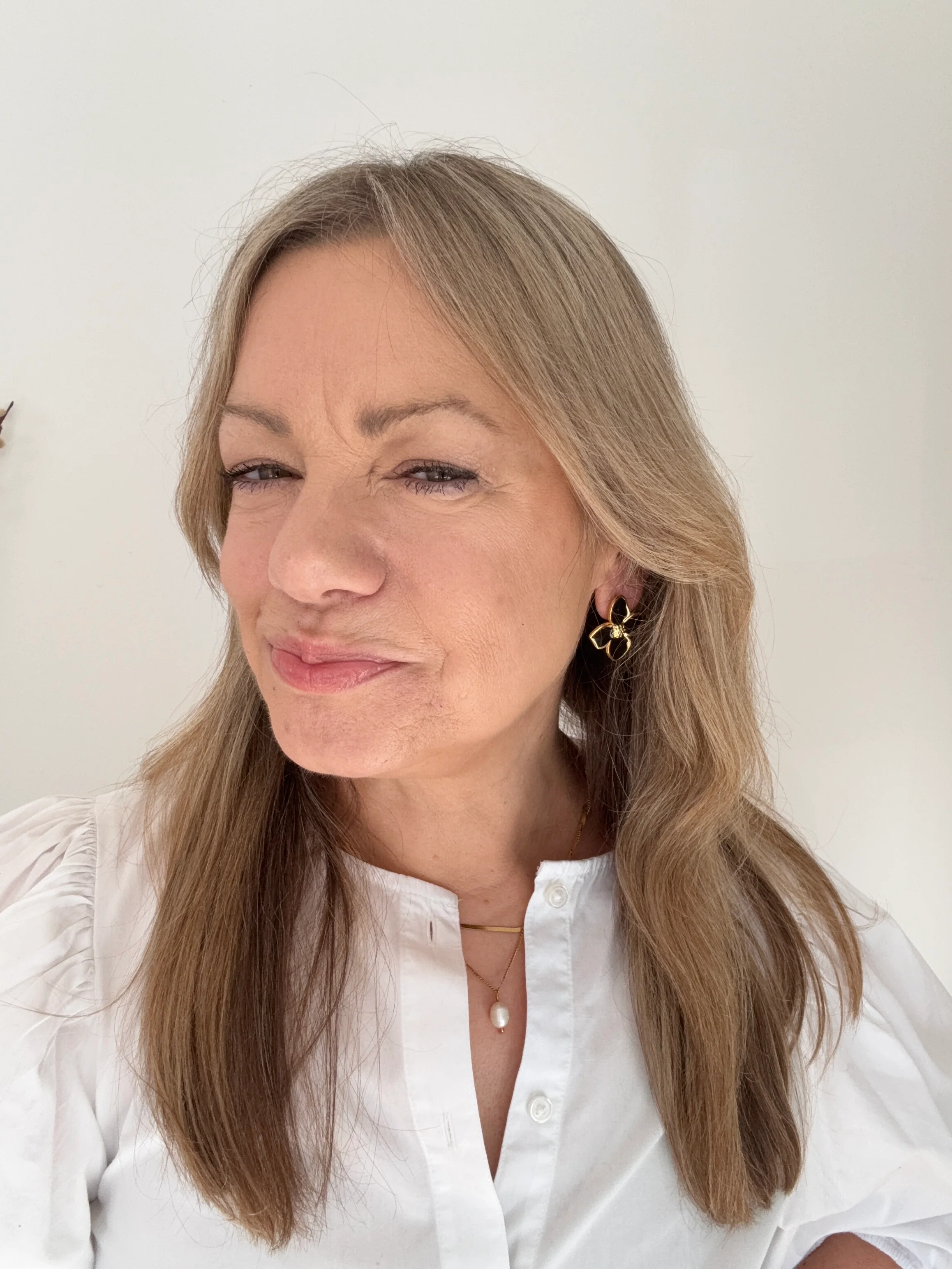 Black Flower Earrings - Image 2
