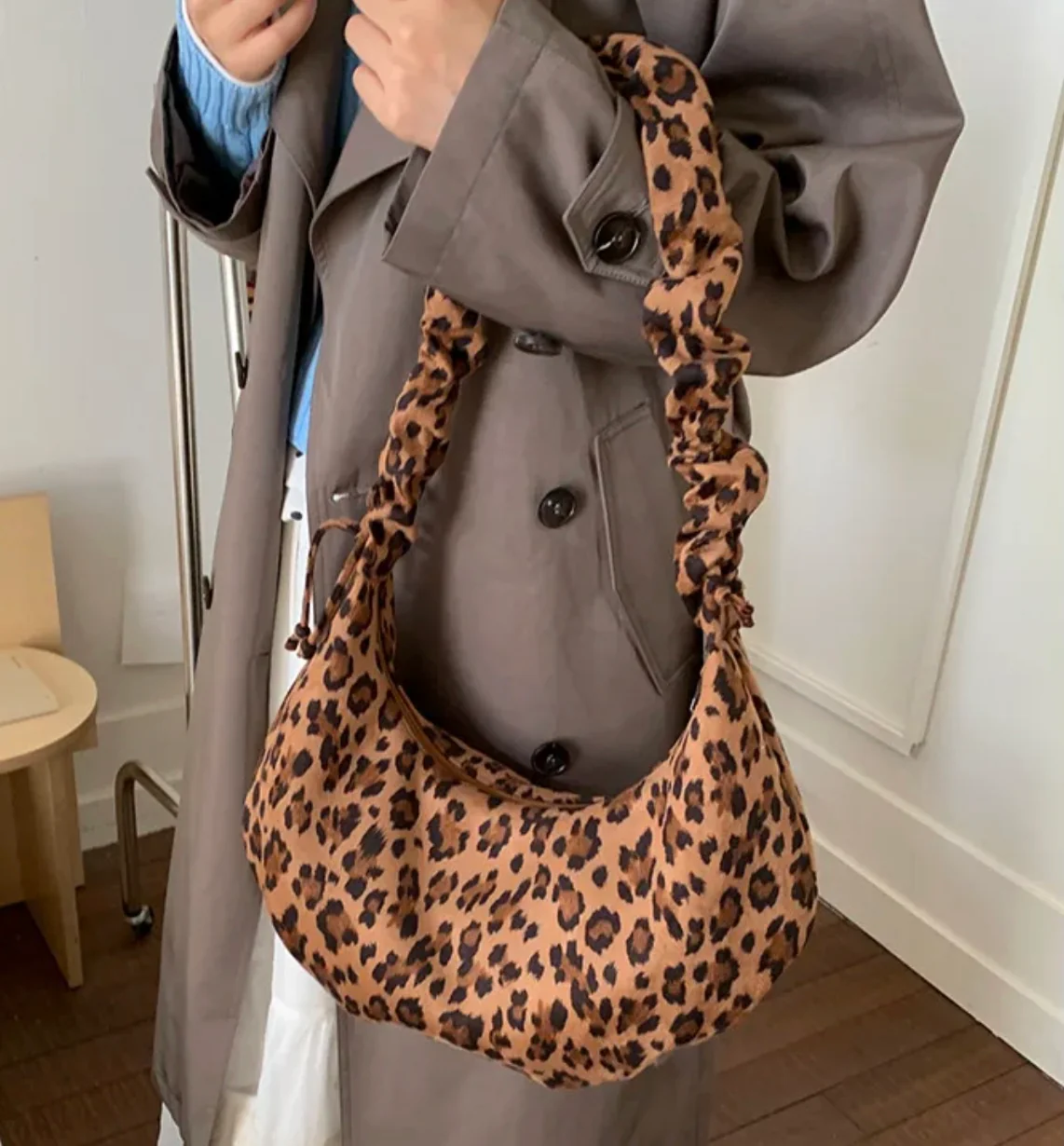 Leopard Print Crossbody/ Shoulder Bag - Image 8