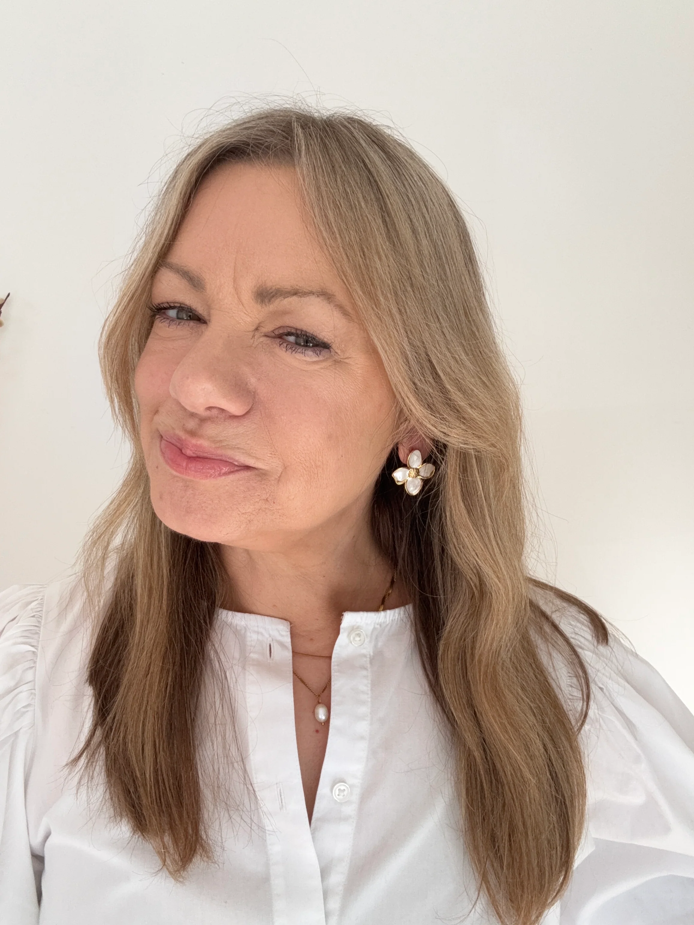 White Flower Earrings - Image 2